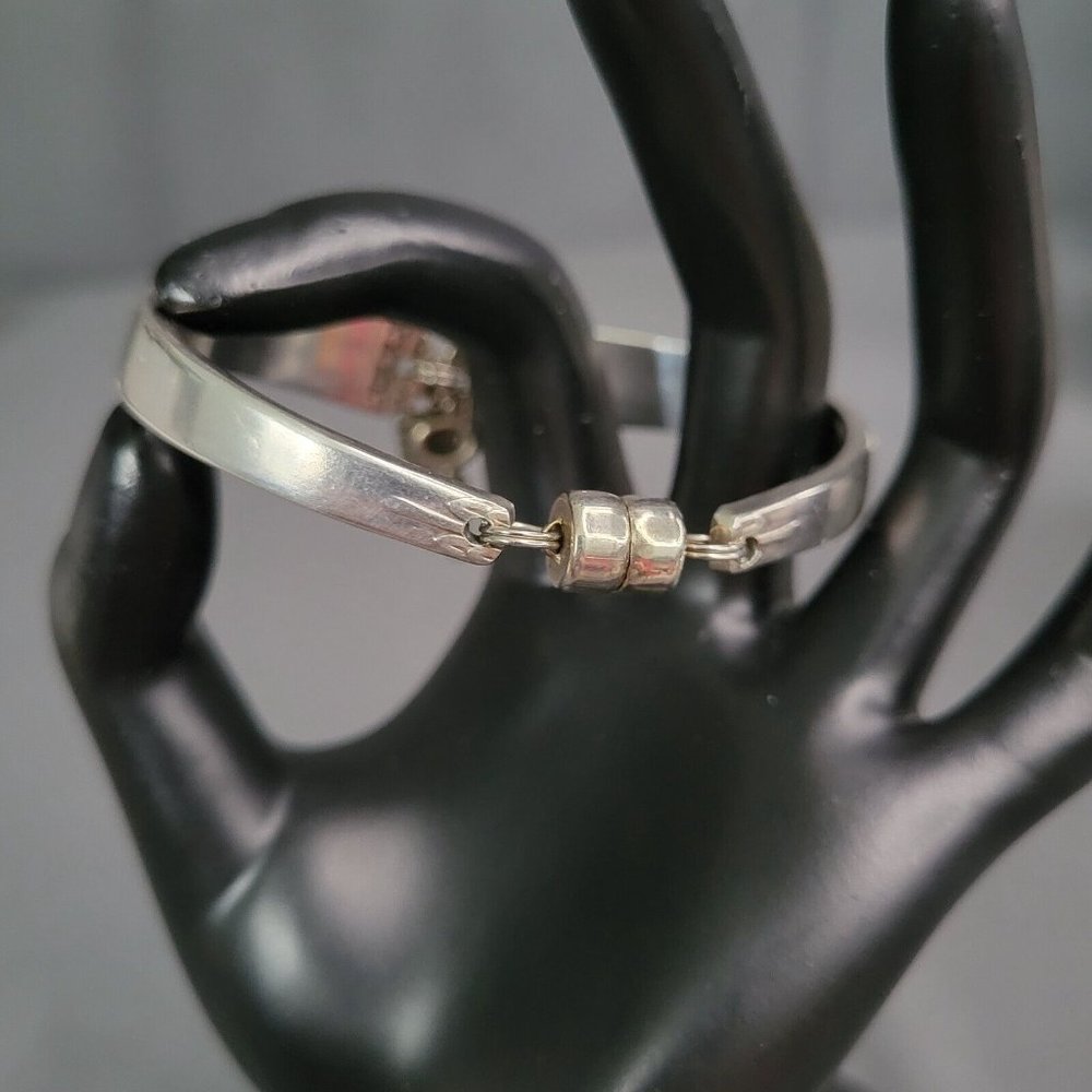 Rogers Signed Silver Tone Utensil Fashion Bracelet Lock Key Charm 5 3/4 in - Picture 2 of 6
